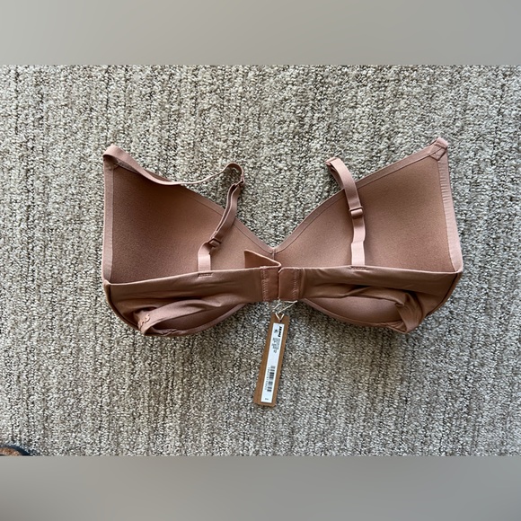 SKIMS Wireless Form Push Up Plunge Bra Sienna 32D NWT - Picture 3 of 5